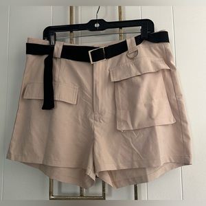 Beige Elegant shorts